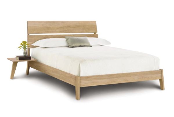 Linn Shelf Nightstand left and right in Oak